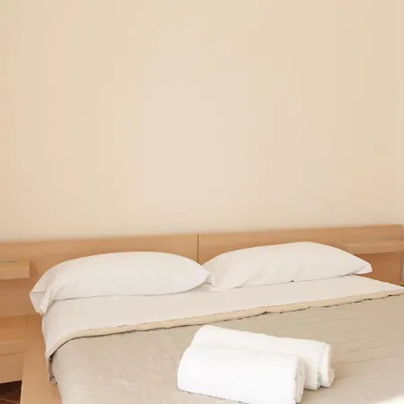 Lavatoio Seaview * Чефалу